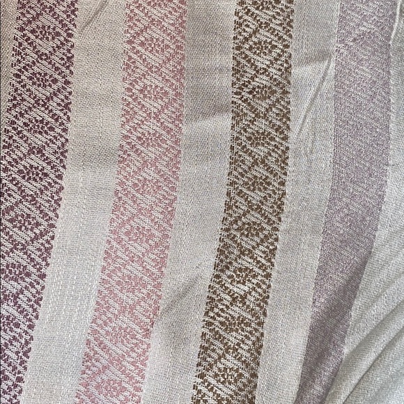 🌞 Beautiful Cream Open Shall Poncho - Picture 4 of 5